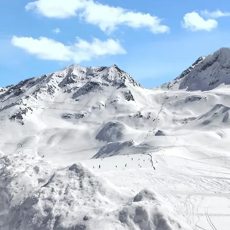 Confortable Avec Vue Montagne A *